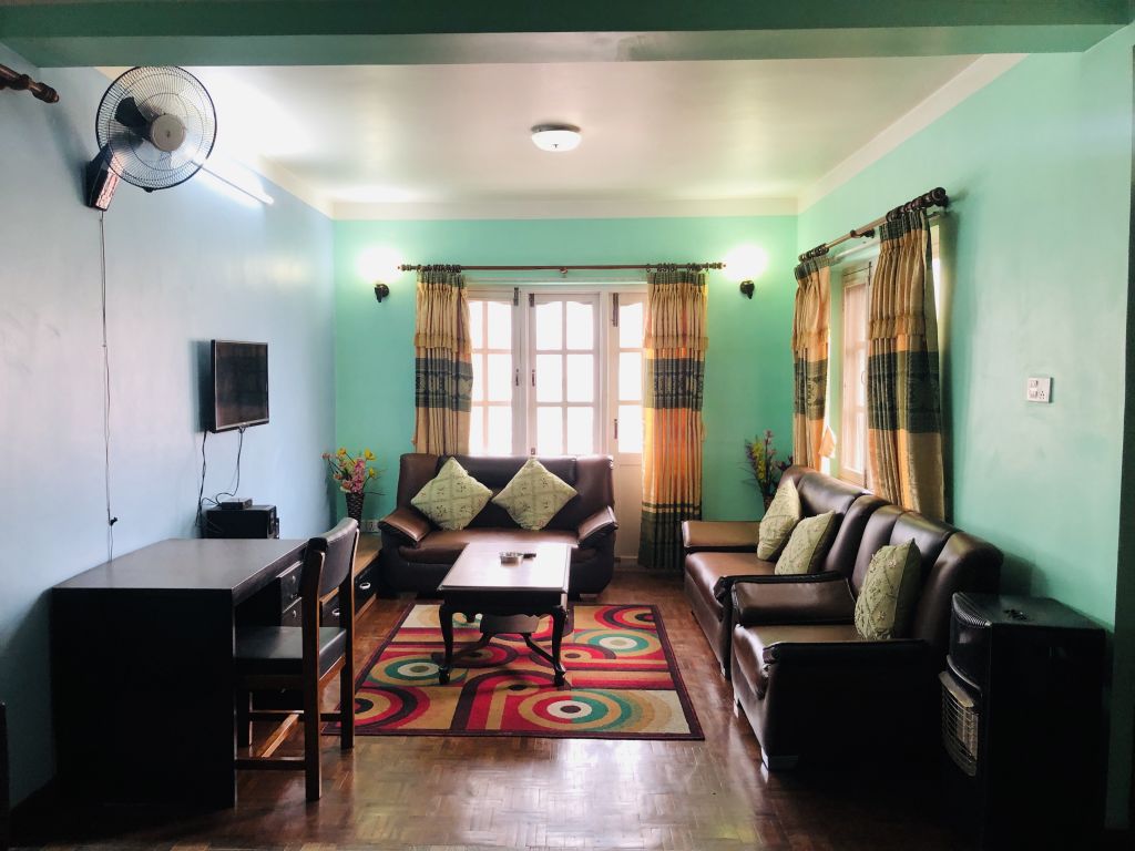 2BHK with AC on 3rd floor